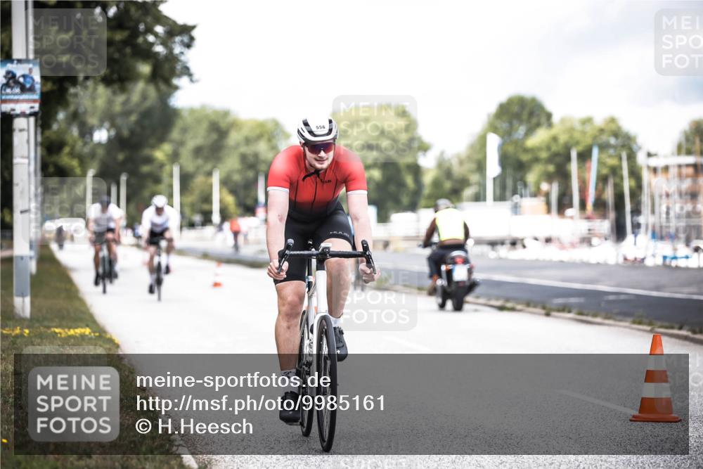 16.08.2026 - KN Förde Triathlon 2026 H.Heesch http://msf.ph/oto/9985161 16.08.2026 13:03:18 Radfahren 533, 538, 544, 556, 706 meine-sportfotos.de
