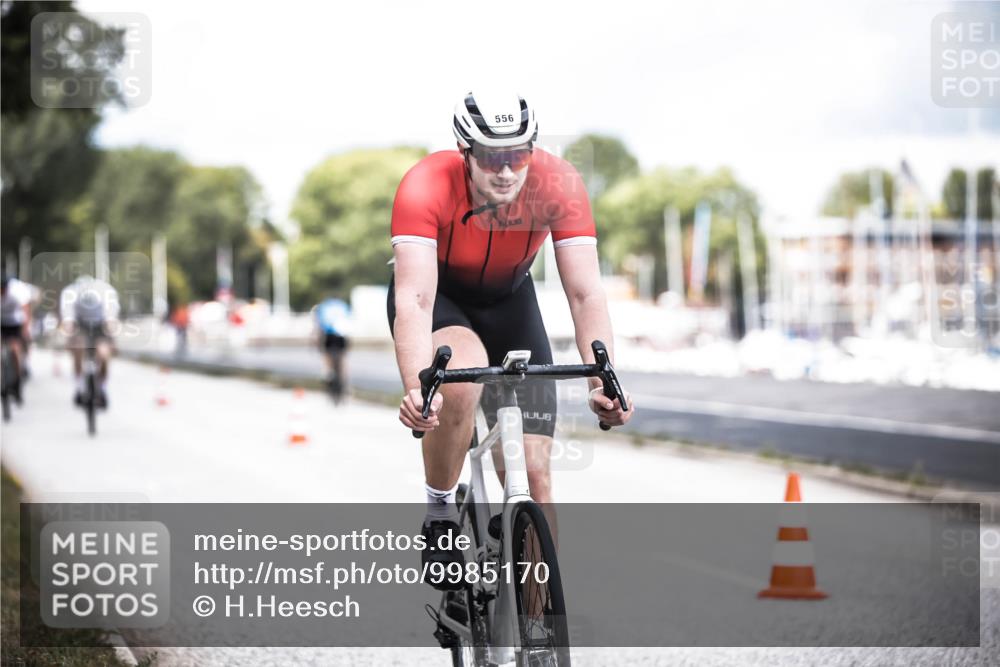 16.08.2026 - KN Förde Triathlon 2026 H.Heesch http://msf.ph/oto/9985170 16.08.2026 13:03:18 Radfahren 533, 538, 544, 556, 706 meine-sportfotos.de