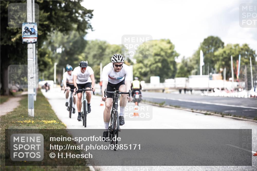 16.08.2026 - KN Förde Triathlon 2026 H.Heesch http://msf.ph/oto/9985171 16.08.2026 13:03:21 Radfahren 533, 538, 544, 556, 569 meine-sportfotos.de