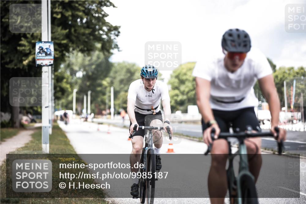16.08.2026 - KN Förde Triathlon 2026 H.Heesch http://msf.ph/oto/9985187 16.08.2026 13:03:23 Radfahren 533, 538, 544, 569 meine-sportfotos.de