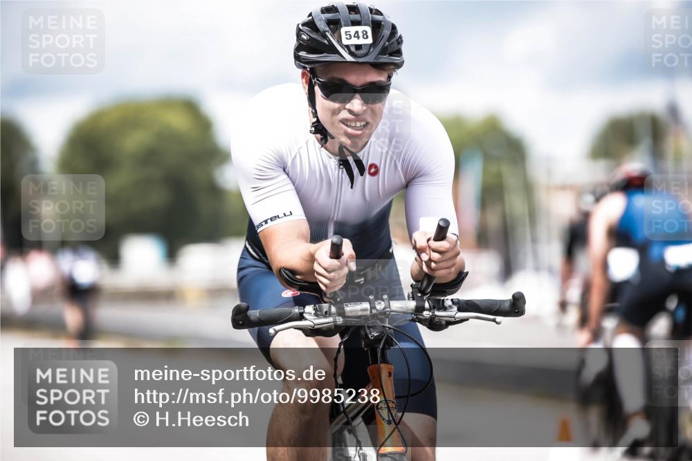 16.08.2026 - KN Förde Triathlon 2026 H.Heesch http://msf.ph/oto/9985238 16.08.2026 13:03:42 Radfahren 546, 548, 567, 585, 734, 739 meine-sportfotos.de
