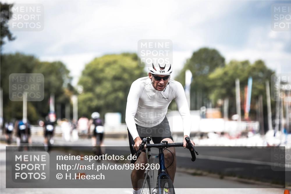 16.08.2026 - KN Förde Triathlon 2026 H.Heesch http://msf.ph/oto/9985260 16.08.2026 13:03:47 Radfahren 561, 580, 585, 726, 734, 739 meine-sportfotos.de
