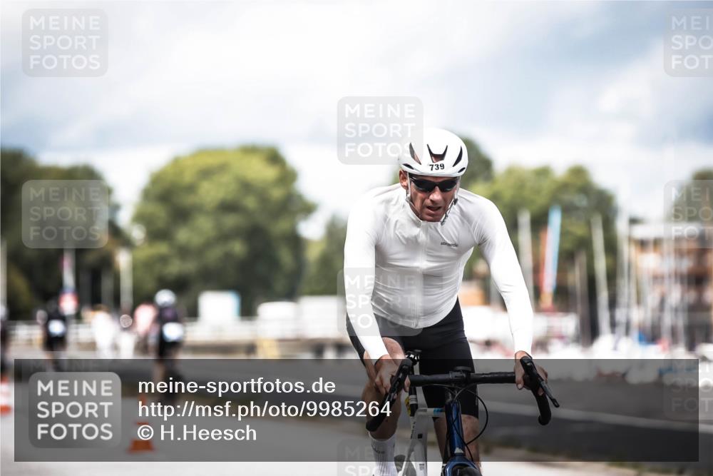16.08.2026 - KN Förde Triathlon 2026 H.Heesch http://msf.ph/oto/9985264 16.08.2026 13:03:47 Radfahren 561, 580, 585, 726, 734, 739 meine-sportfotos.de