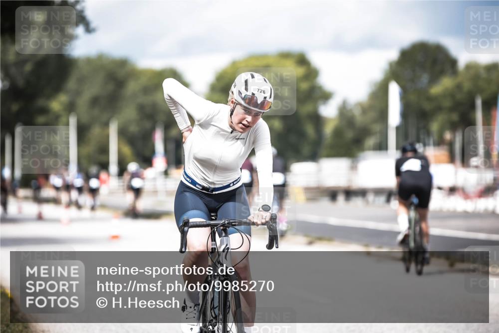 16.08.2026 - KN Förde Triathlon 2026 H.Heesch http://msf.ph/oto/9985270 16.08.2026 13:03:50 Radfahren 561, 580, 726, 739 meine-sportfotos.de