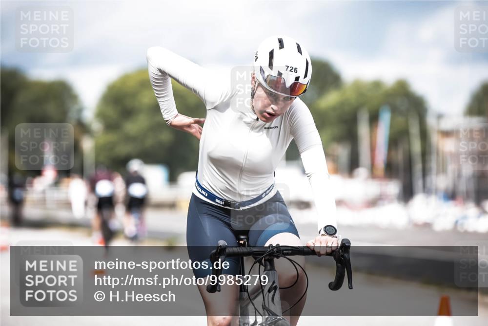 16.08.2026 - KN Förde Triathlon 2026 H.Heesch http://msf.ph/oto/9985279 16.08.2026 13:03:51 Radfahren 561, 580, 726 meine-sportfotos.de