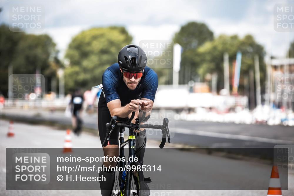 16.08.2026 - KN Förde Triathlon 2026 H.Heesch http://msf.ph/oto/9985314 16.08.2026 13:04:00 Radfahren 503, 539, 608, 703, 719, 733 meine-sportfotos.de
