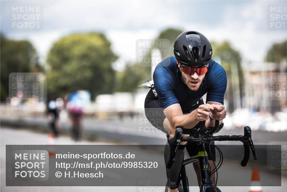 16.08.2026 - KN Förde Triathlon 2026 H.Heesch http://msf.ph/oto/9985320 16.08.2026 13:04:01 Radfahren 503, 539, 608, 703, 733 meine-sportfotos.de