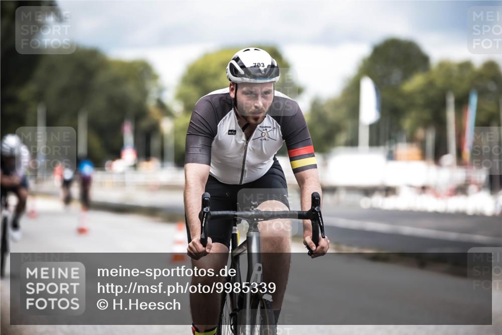 16.08.2026 - KN Förde Triathlon 2026 H.Heesch http://msf.ph/oto/9985339 16.08.2026 13:04:05 Radfahren 514, 532, 542, 545, 608, 703 meine-sportfotos.de