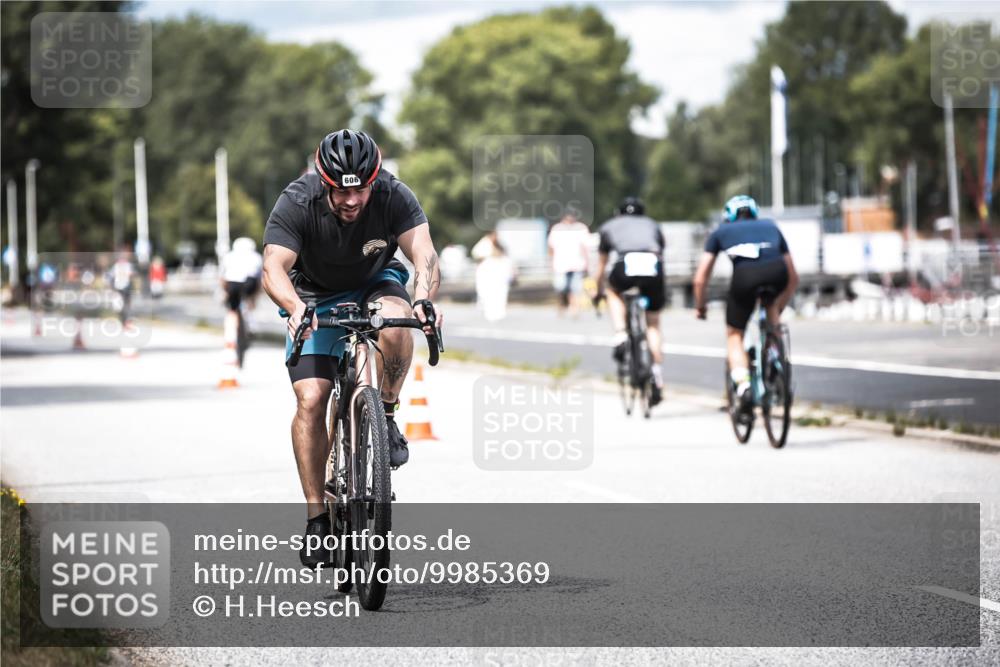 16.08.2026 - KN Förde Triathlon 2026 H.Heesch http://msf.ph/oto/9985369 16.08.2026 13:04:17 Radfahren 606, 721 meine-sportfotos.de