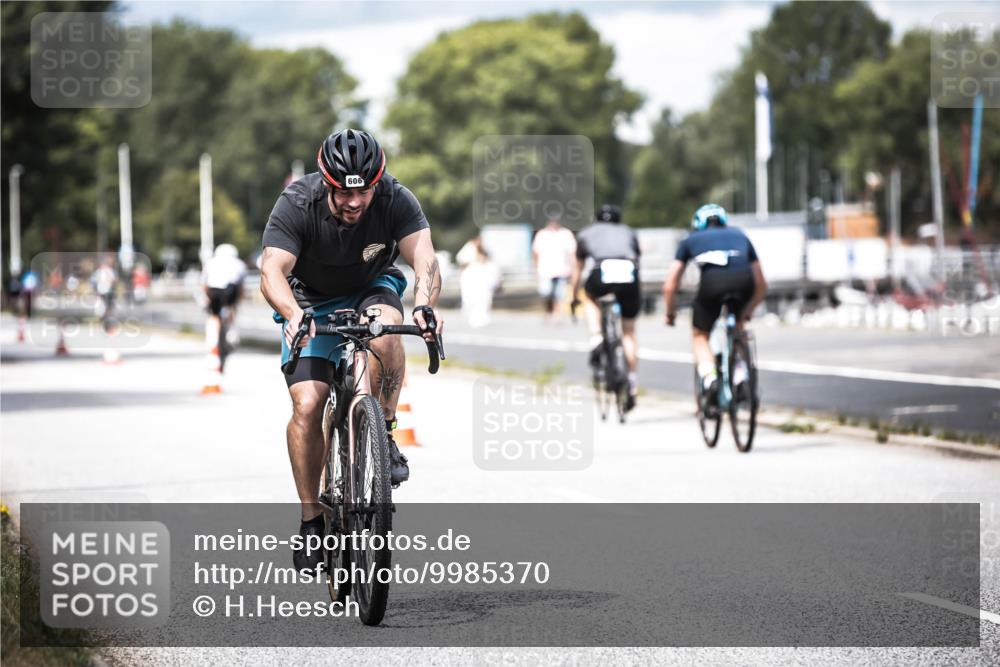 16.08.2026 - KN Förde Triathlon 2026 H.Heesch http://msf.ph/oto/9985370 16.08.2026 13:04:17 Radfahren 606, 721 meine-sportfotos.de
