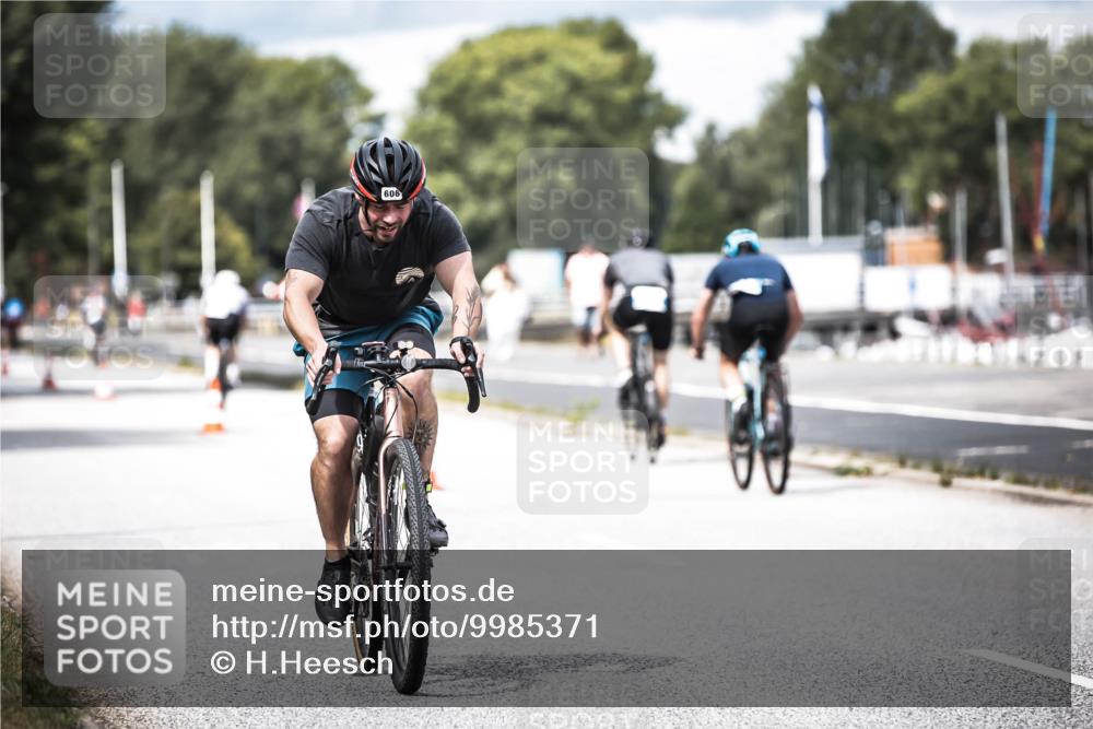 16.08.2026 - KN Förde Triathlon 2026 H.Heesch http://msf.ph/oto/9985371 16.08.2026 13:04:17 Radfahren 606, 721 meine-sportfotos.de