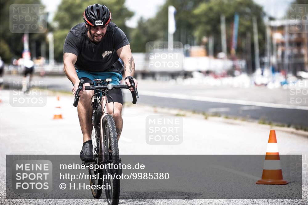 16.08.2026 - KN Förde Triathlon 2026 H.Heesch http://msf.ph/oto/9985380 16.08.2026 13:04:17 Radfahren 606, 721 meine-sportfotos.de
