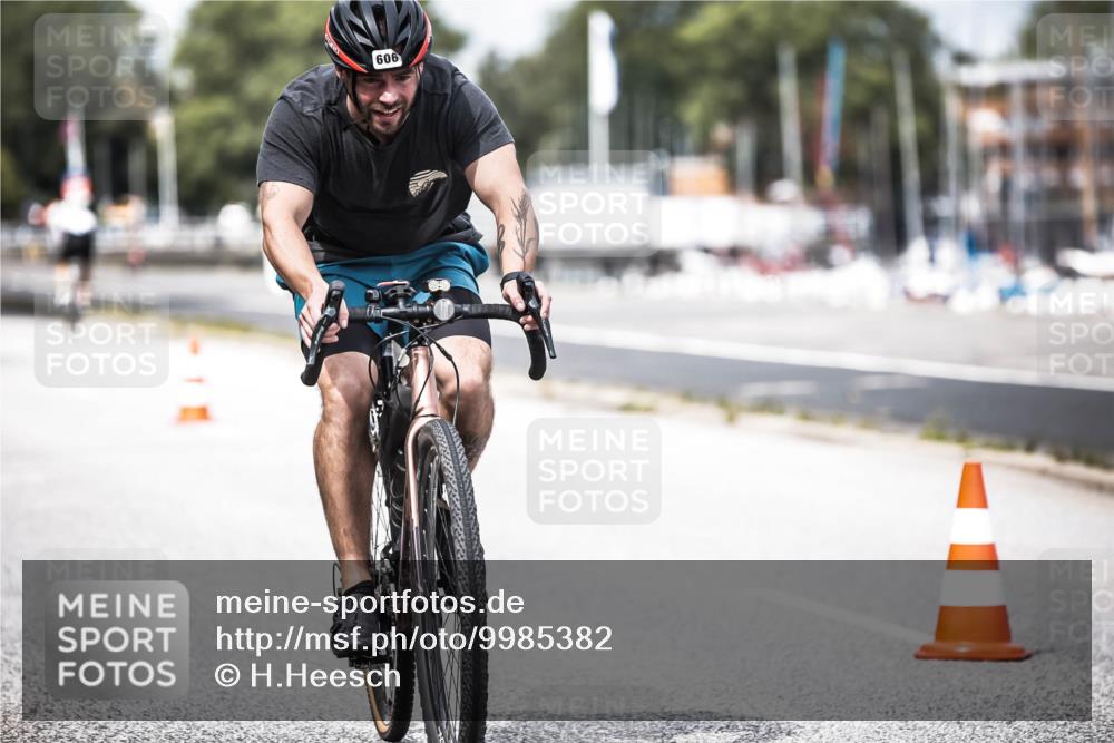 16.08.2026 - KN Förde Triathlon 2026 H.Heesch http://msf.ph/oto/9985382 16.08.2026 13:04:17 Radfahren 606, 721 meine-sportfotos.de