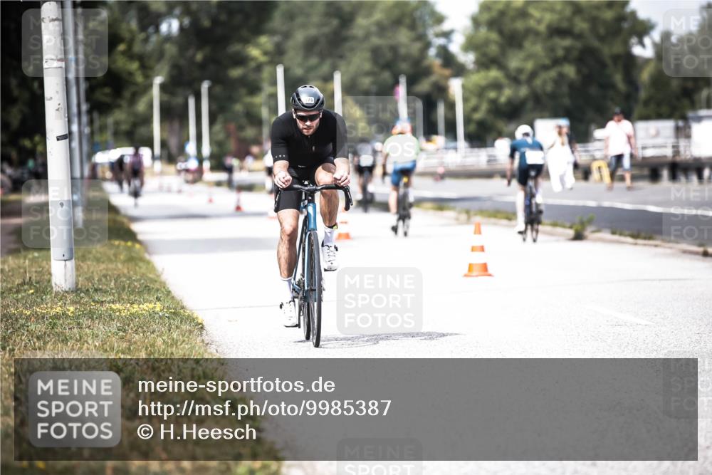 16.08.2026 - KN Förde Triathlon 2026 H.Heesch http://msf.ph/oto/9985387 16.08.2026 13:04:22 Radfahren 575 meine-sportfotos.de
