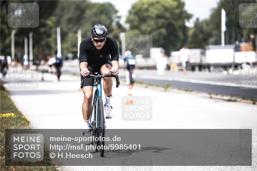 16.08.2026 - KN Förde Triathlon 2026 H.Heesch http://msf.ph/oto/9985401 16.08.2026 13:04:22 Radfahren 575 meine-sportfotos.de