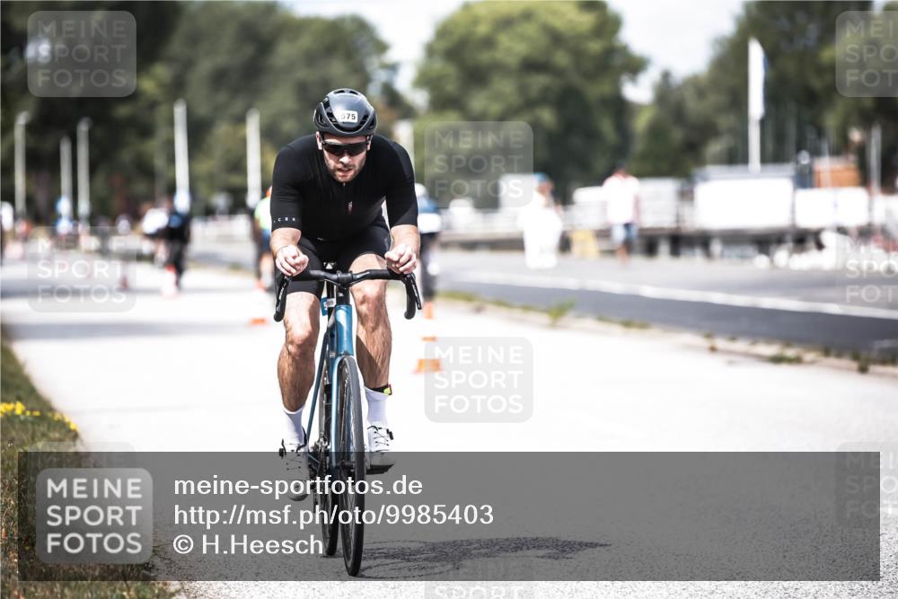 16.08.2026 - KN Förde Triathlon 2026 H.Heesch http://msf.ph/oto/9985403 16.08.2026 13:04:22 Radfahren 575 meine-sportfotos.de