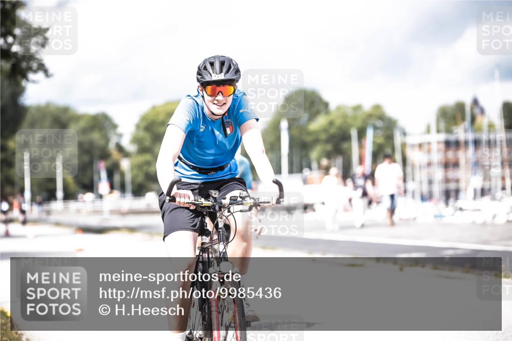 16.08.2026 - KN Förde Triathlon 2026 H.Heesch http://msf.ph/oto/9985436 16.08.2026 13:04:48 Radfahren 555, 705, 717 meine-sportfotos.de
