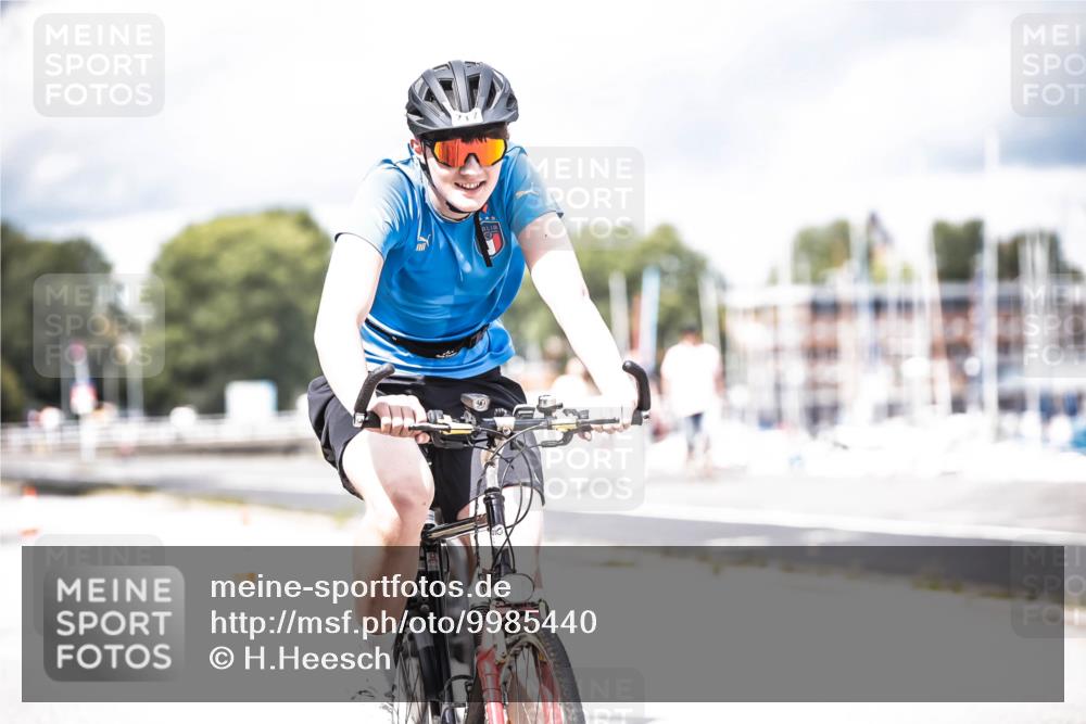 16.08.2026 - KN Förde Triathlon 2026 H.Heesch http://msf.ph/oto/9985440 16.08.2026 13:04:48 Radfahren 555, 705, 717 meine-sportfotos.de