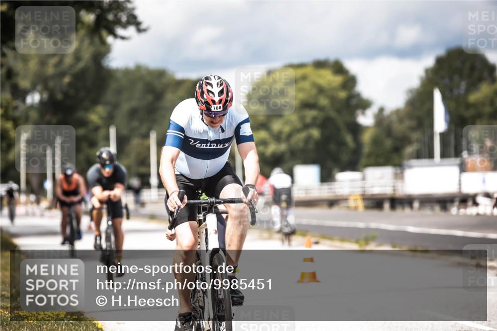 16.08.2026 - KN Förde Triathlon 2026 H.Heesch http://msf.ph/oto/9985451 16.08.2026 13:05:03 Radfahren 501, 502, 508, 708, 724, 740, 742 meine-sportfotos.de