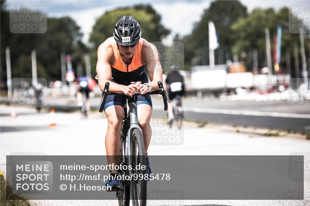 16.08.2026 - KN Förde Triathlon 2026 H.Heesch http://msf.ph/oto/9985478 16.08.2026 13:05:06 Radfahren 196, 502, 508, 708, 740, 742 meine-sportfotos.de