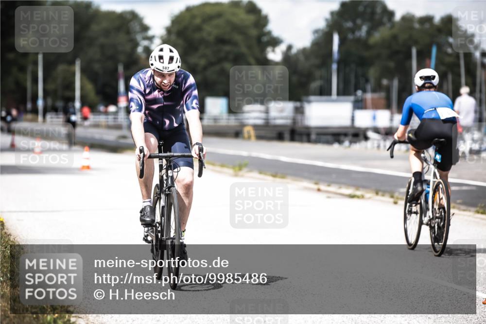 16.08.2026 - KN Förde Triathlon 2026 H.Heesch http://msf.ph/oto/9985486 16.08.2026 13:05:22 Radfahren 511, 540, 587 meine-sportfotos.de