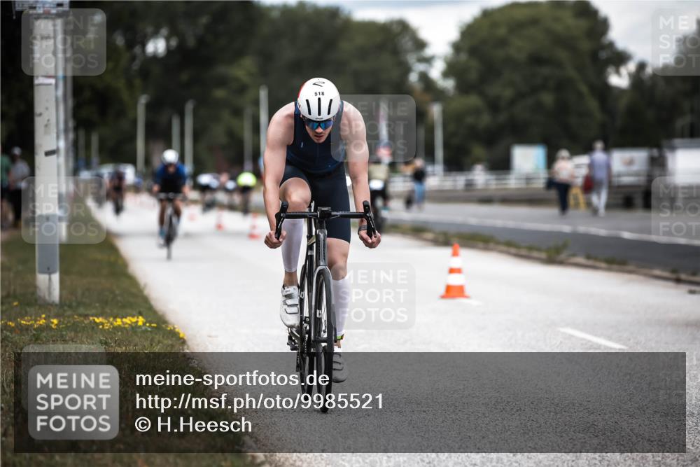 16.08.2026 - KN Förde Triathlon 2026 H.Heesch http://msf.ph/oto/9985521 16.08.2026 13:05:49 Radfahren 518, 569 meine-sportfotos.de
