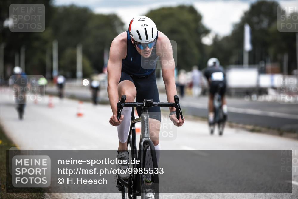 16.08.2026 - KN Förde Triathlon 2026 H.Heesch http://msf.ph/oto/9985533 16.08.2026 13:05:49 Radfahren 518, 569 meine-sportfotos.de