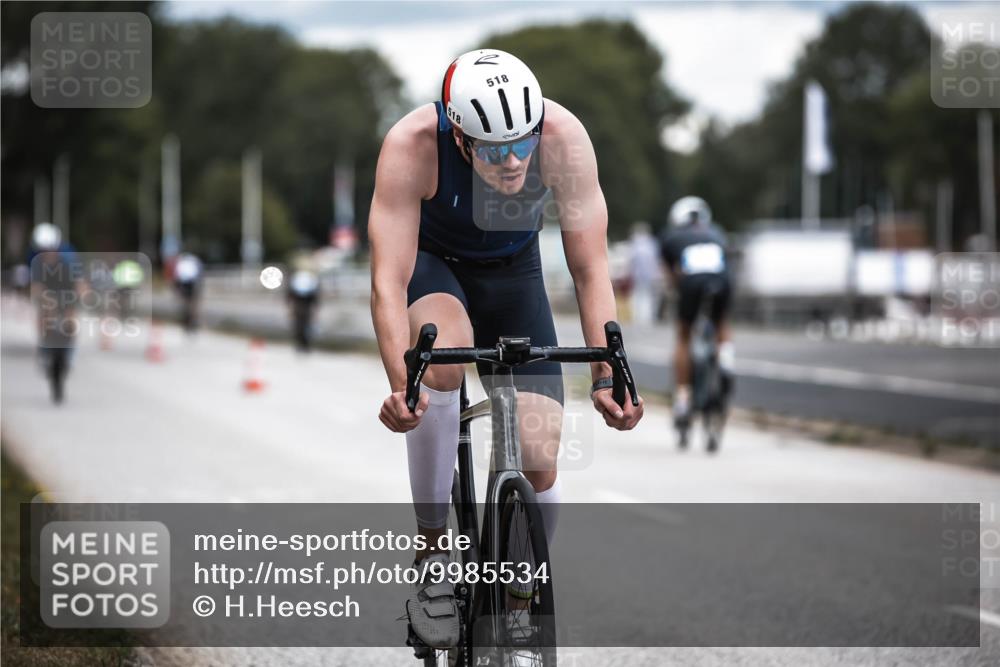 16.08.2026 - KN Förde Triathlon 2026 H.Heesch http://msf.ph/oto/9985534 16.08.2026 13:05:49 Radfahren 518, 569 meine-sportfotos.de