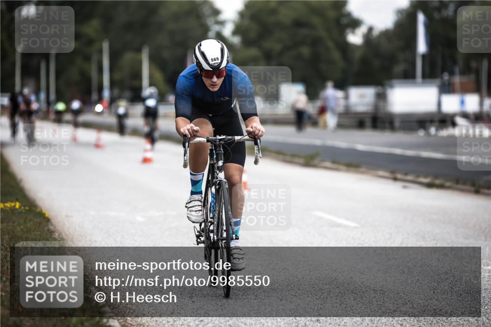 16.08.2026 - KN Förde Triathlon 2026 H.Heesch http://msf.ph/oto/9985550 16.08.2026 13:05:53 Radfahren 510, 569 meine-sportfotos.de