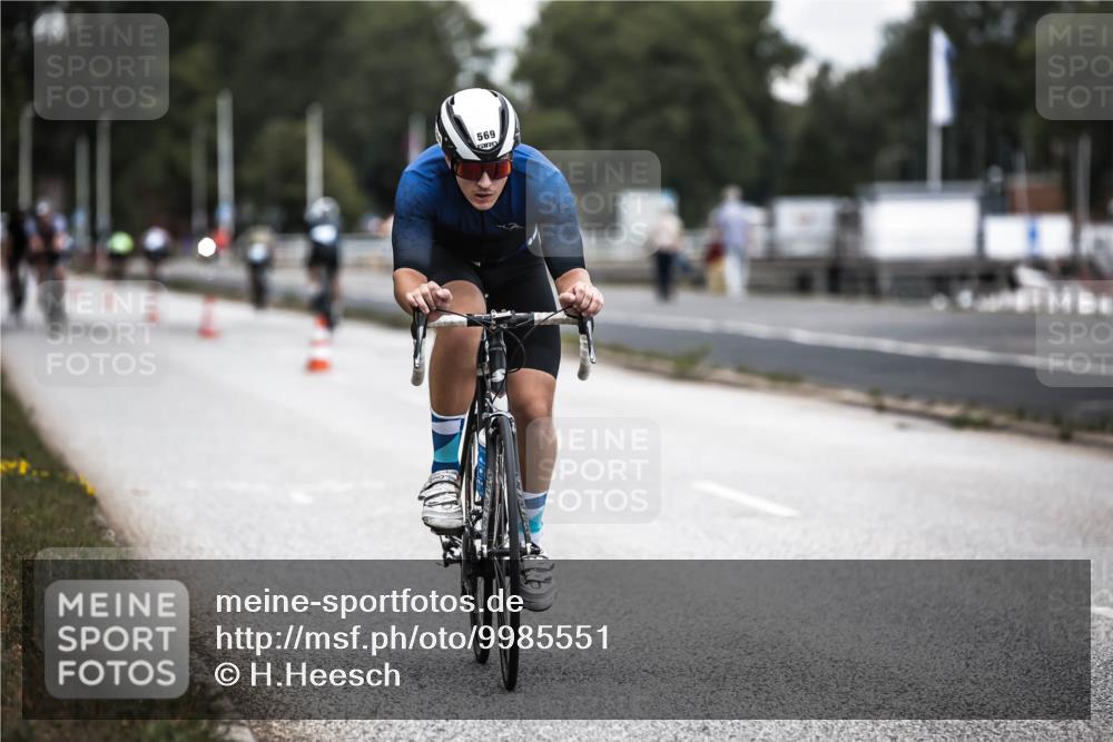 16.08.2026 - KN Förde Triathlon 2026 H.Heesch http://msf.ph/oto/9985551 16.08.2026 13:05:53 Radfahren 510, 569 meine-sportfotos.de