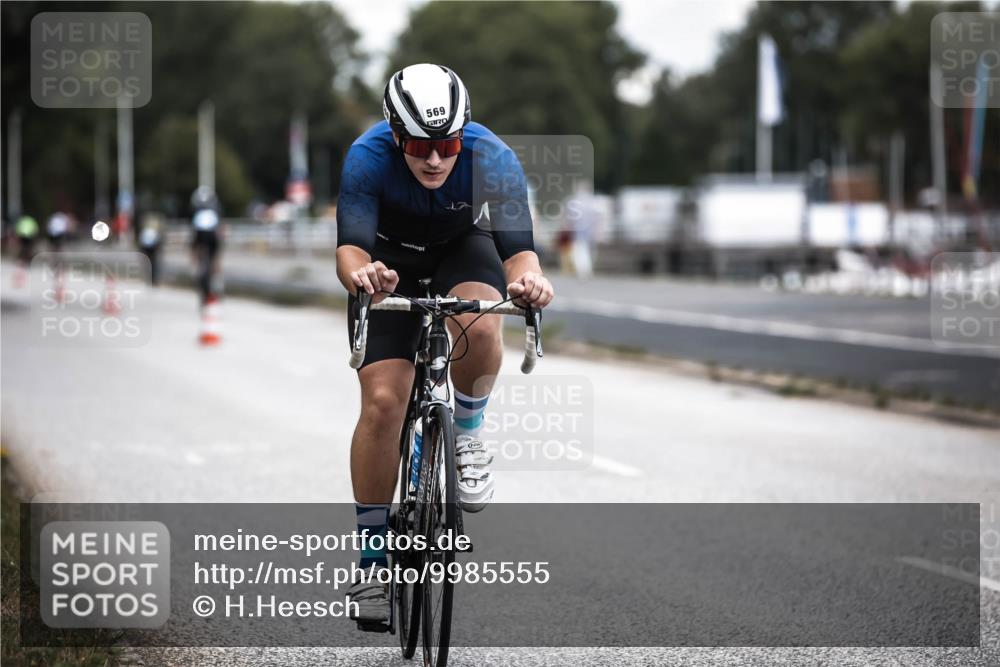 16.08.2026 - KN Förde Triathlon 2026 H.Heesch http://msf.ph/oto/9985555 16.08.2026 13:05:53 Radfahren 510, 569 meine-sportfotos.de