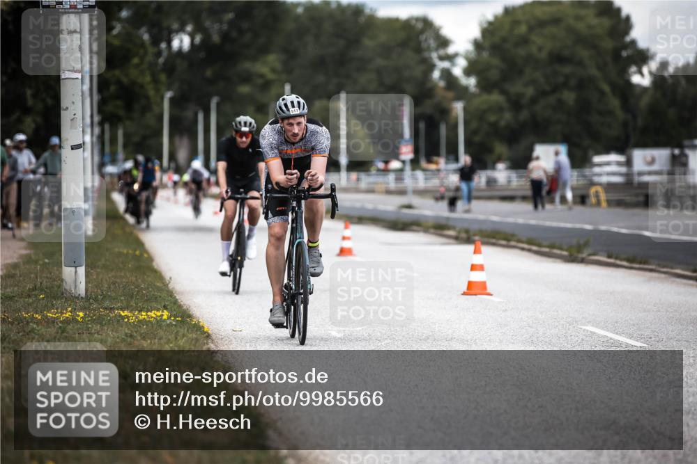 16.08.2026 - KN Förde Triathlon 2026 H.Heesch http://msf.ph/oto/9985566 16.08.2026 13:05:58 Radfahren 510, 517, 573 meine-sportfotos.de