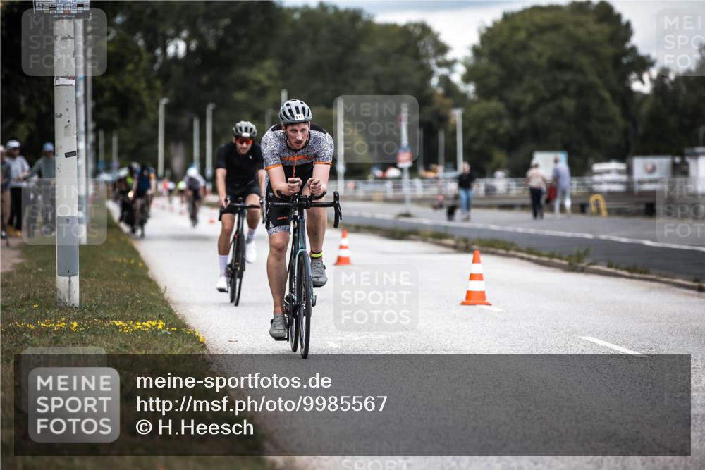 16.08.2026 - KN Förde Triathlon 2026 H.Heesch http://msf.ph/oto/9985567 16.08.2026 13:05:58 Radfahren 510, 517, 573 meine-sportfotos.de