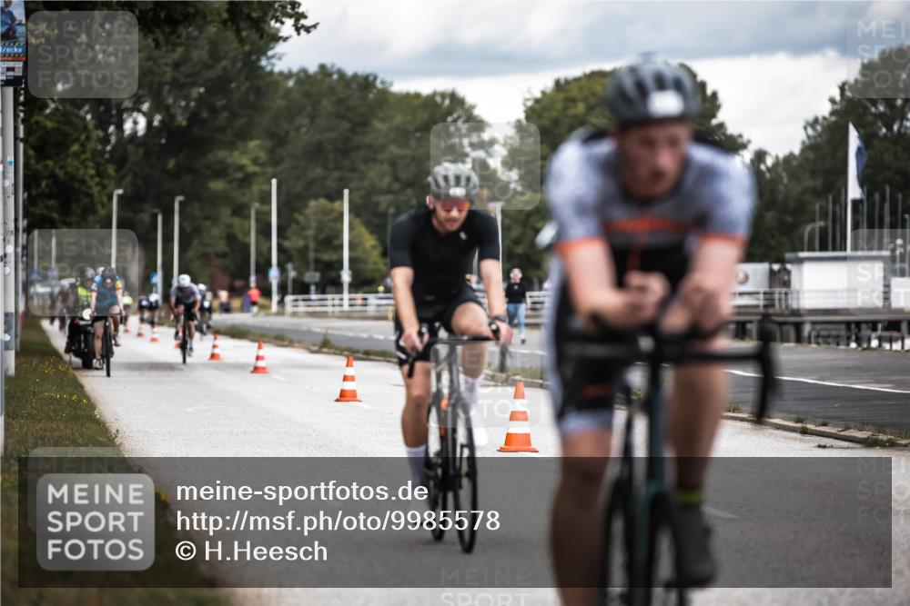 16.08.2026 - KN Förde Triathlon 2026 H.Heesch http://msf.ph/oto/9985578 16.08.2026 13:06:00 Radfahren 517, 573, 586 meine-sportfotos.de