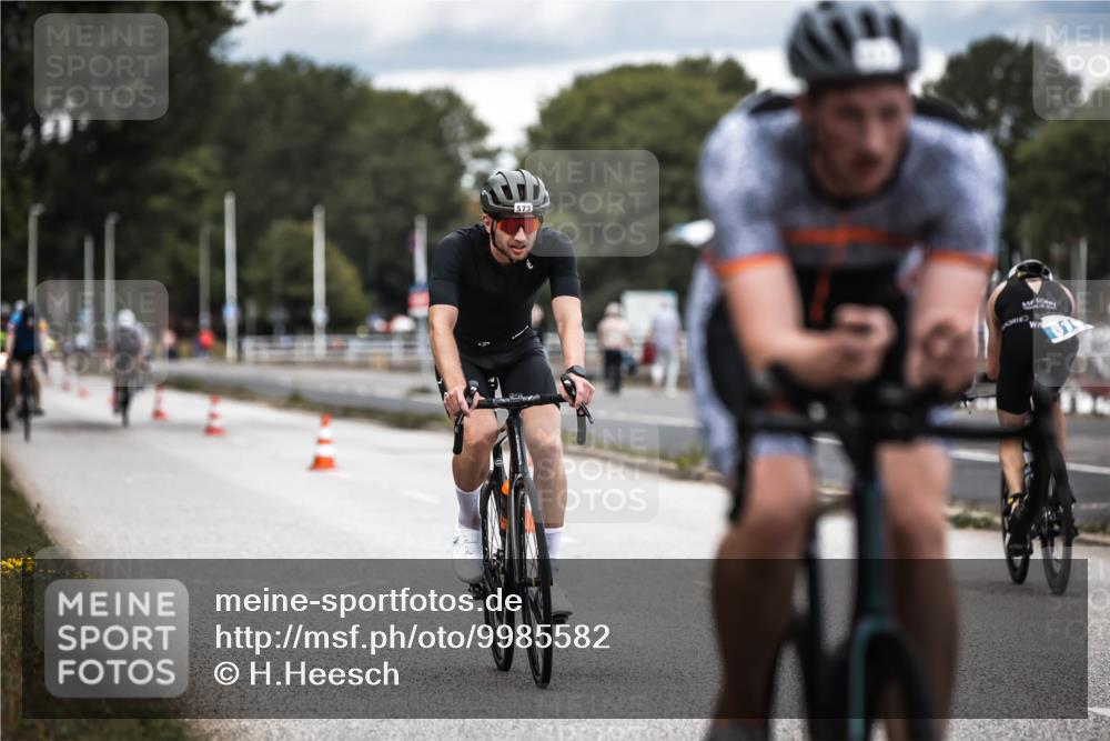 16.08.2026 - KN Förde Triathlon 2026 H.Heesch http://msf.ph/oto/9985582 16.08.2026 13:06:00 Radfahren 517, 573, 586 meine-sportfotos.de