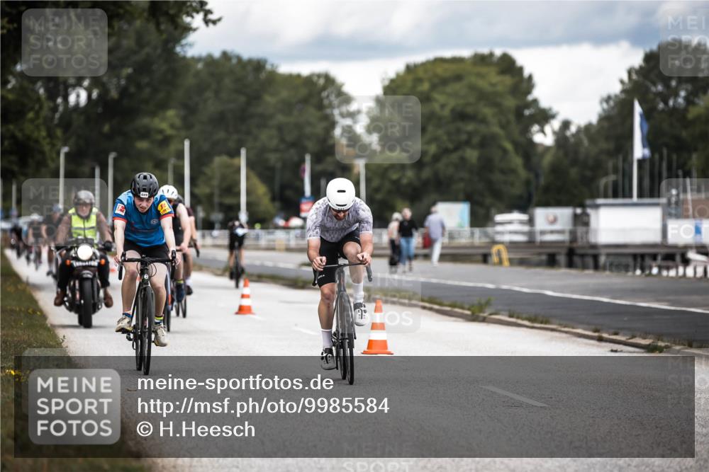 16.08.2026 - KN Förde Triathlon 2026 H.Heesch http://msf.ph/oto/9985584 16.08.2026 13:06:05 Radfahren 535, 542, 567, 586, 609, 715, 745 meine-sportfotos.de