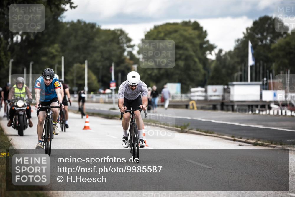 16.08.2026 - KN Förde Triathlon 2026 H.Heesch http://msf.ph/oto/9985587 16.08.2026 13:06:05 Radfahren 535, 542, 567, 586, 609, 715, 745 meine-sportfotos.de