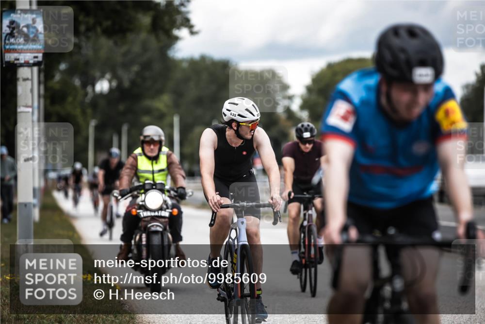 16.08.2026 - KN Förde Triathlon 2026 H.Heesch http://msf.ph/oto/9985609 16.08.2026 13:06:07 Radfahren 535, 542, 567, 585, 586, 609, 715, 745 meine-sportfotos.de