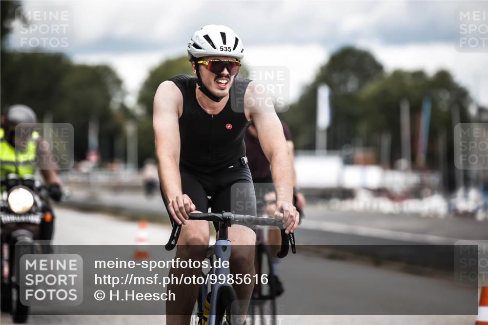 16.08.2026 - KN Förde Triathlon 2026 H.Heesch http://msf.ph/oto/9985616 16.08.2026 13:06:08 Radfahren 535, 542, 567, 585, 586, 609, 715, 745 meine-sportfotos.de