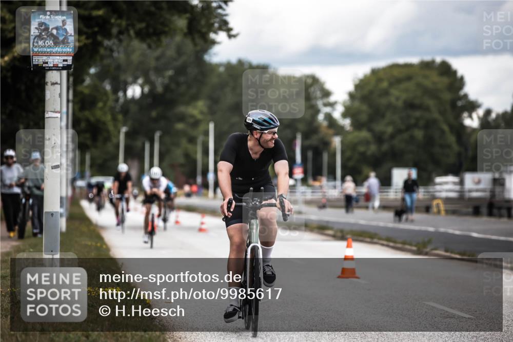 16.08.2026 - KN Förde Triathlon 2026 H.Heesch http://msf.ph/oto/9985617 16.08.2026 13:06:10 Radfahren 514, 535, 567, 585, 591, 609, 715 meine-sportfotos.de