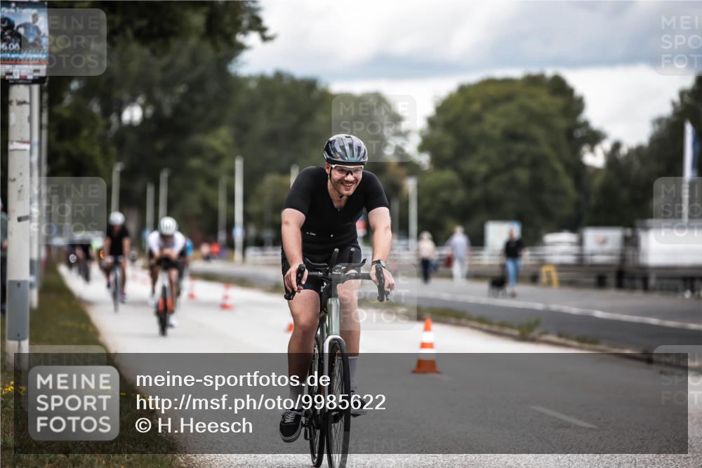 16.08.2026 - KN Förde Triathlon 2026 H.Heesch http://msf.ph/oto/9985622 16.08.2026 13:06:11 Radfahren 514, 535, 567, 585, 591, 715 meine-sportfotos.de