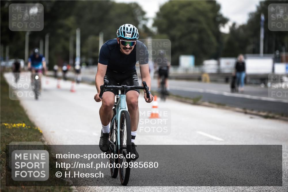 16.08.2026 - KN Förde Triathlon 2026 H.Heesch http://msf.ph/oto/9985680 16.08.2026 13:06:25 Radfahren 515, 527, 561, 580, 600, 709, 713, 714, 721, 725 meine-sportfotos.de