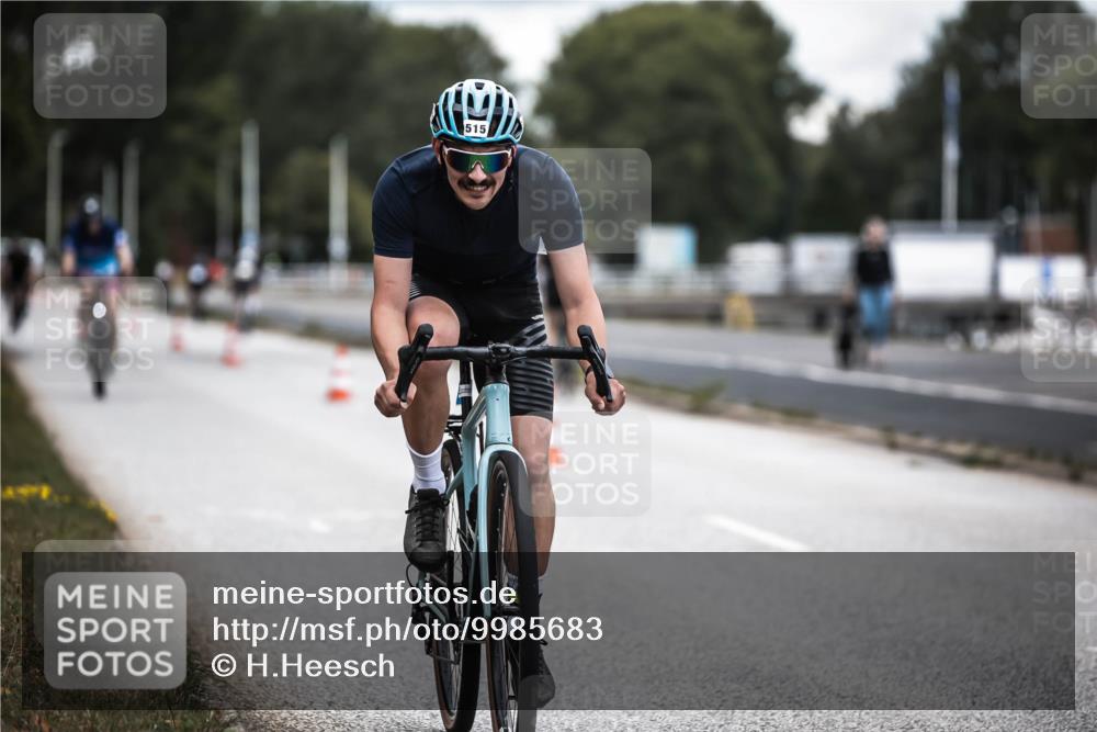 16.08.2026 - KN Förde Triathlon 2026 H.Heesch http://msf.ph/oto/9985683 16.08.2026 13:06:25 Radfahren 515, 527, 561, 580, 600, 709, 713, 714, 721, 725 meine-sportfotos.de