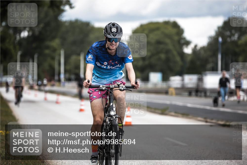 16.08.2026 - KN Förde Triathlon 2026 H.Heesch http://msf.ph/oto/9985694 16.08.2026 13:06:30 Radfahren 527, 545, 580, 725 meine-sportfotos.de