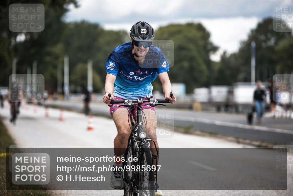 16.08.2026 - KN Förde Triathlon 2026 H.Heesch http://msf.ph/oto/9985697 16.08.2026 13:06:30 Radfahren 527, 545, 580, 725 meine-sportfotos.de