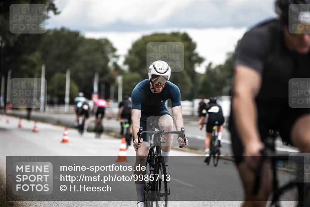 16.08.2026 - KN Förde Triathlon 2026 H.Heesch http://msf.ph/oto/9985713 16.08.2026 13:06:36 Radfahren 534, 545, 571 meine-sportfotos.de
