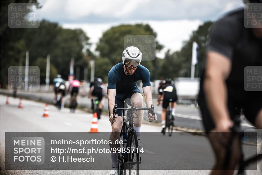 16.08.2026 - KN Förde Triathlon 2026 H.Heesch http://msf.ph/oto/9985714 16.08.2026 13:06:36 Radfahren 534, 545, 571 meine-sportfotos.de