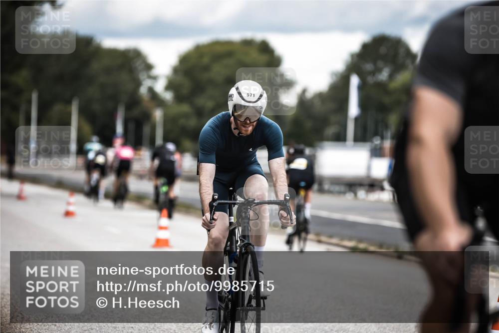 16.08.2026 - KN Förde Triathlon 2026 H.Heesch http://msf.ph/oto/9985715 16.08.2026 13:06:36 Radfahren 534, 545, 571 meine-sportfotos.de