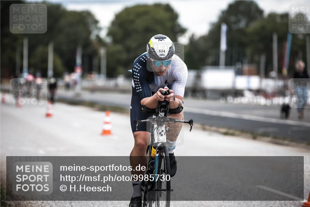 16.08.2026 - KN Förde Triathlon 2026 H.Heesch http://msf.ph/oto/9985730 16.08.2026 13:06:41 Radfahren 534, 720 meine-sportfotos.de