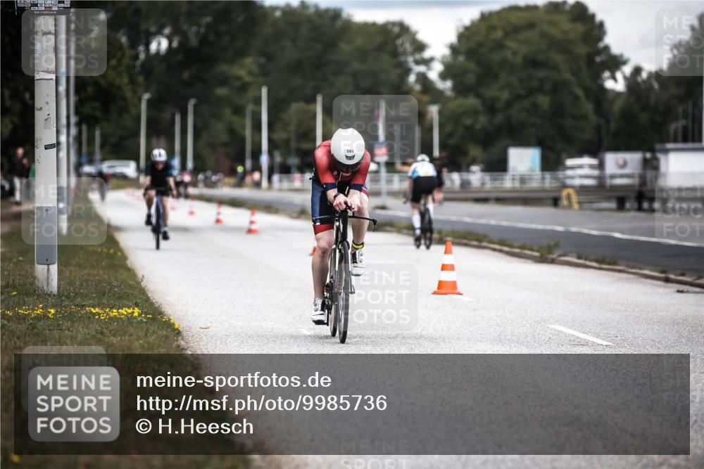 16.08.2026 - KN Förde Triathlon 2026 H.Heesch http://msf.ph/oto/9985736 16.08.2026 13:06:53 Radfahren 520, 583, 723 meine-sportfotos.de
